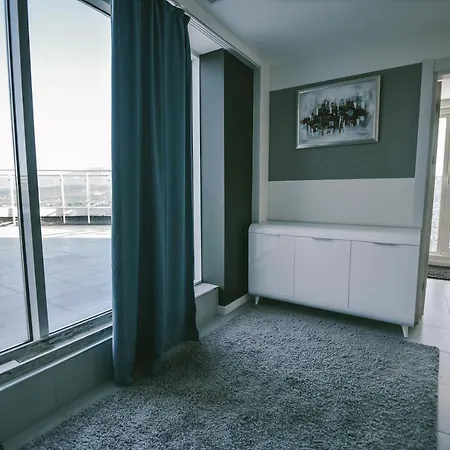 Sky Deluxe 2 Fitness & Apartman