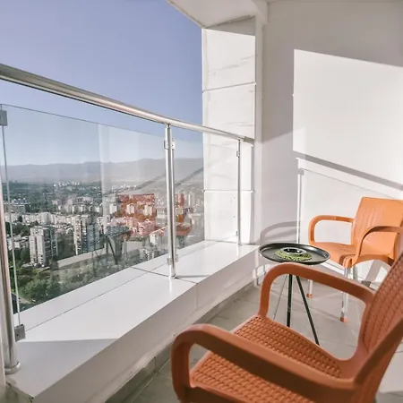 Sky Deluxe 2 Fitness & Apartman Szkopje
